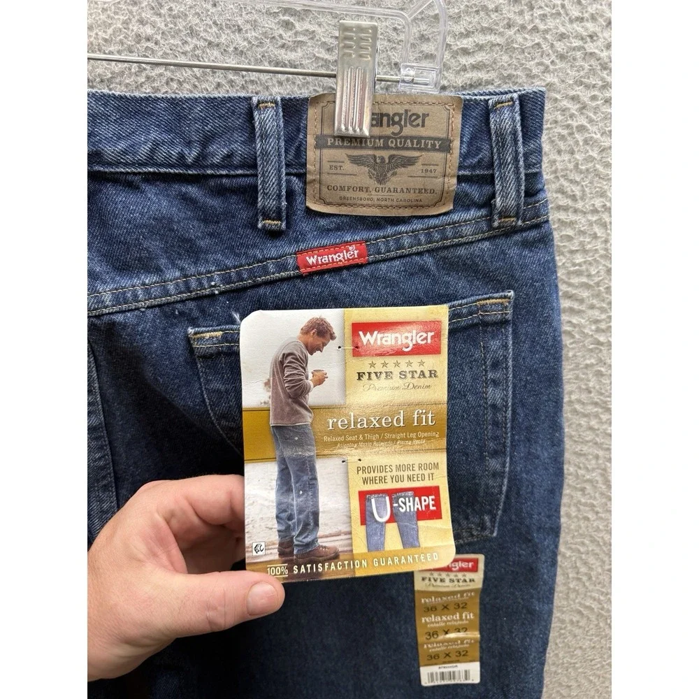 Wrangler Jeans Mens 36x32 Blue Relaxed Fit Workwear Chore Barn Grunge Skater NEW